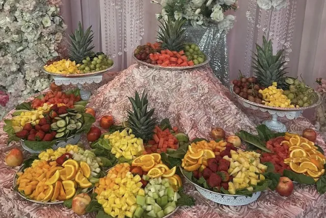 Fruit Table