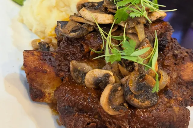 exodus bar and grill catering
