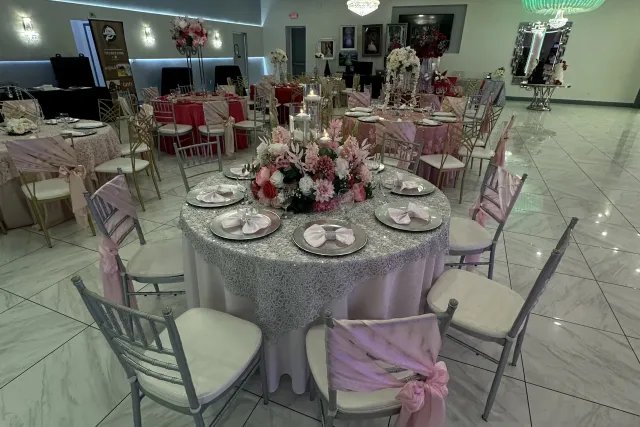 Perlas Deluxe Hall