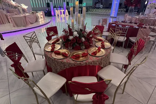 Perlas Deluxe Hall