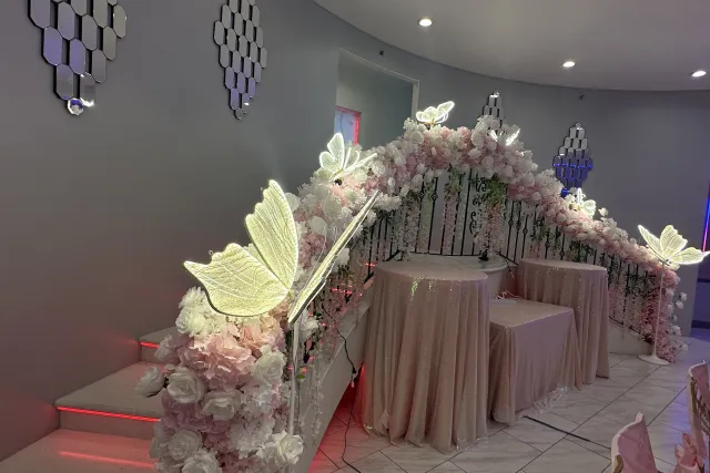 Perlas Deluxe Hall