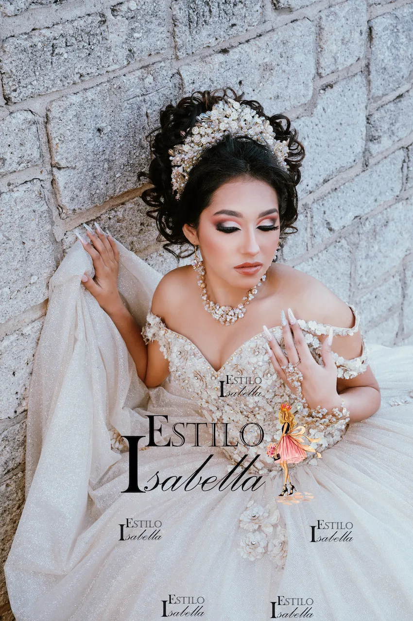 Estilo Isabella XV Dresses