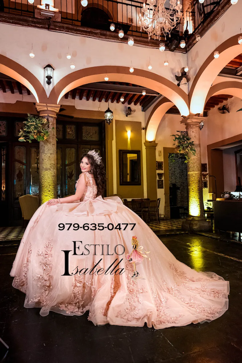 Estilo Isabella Quinceanera Dresses