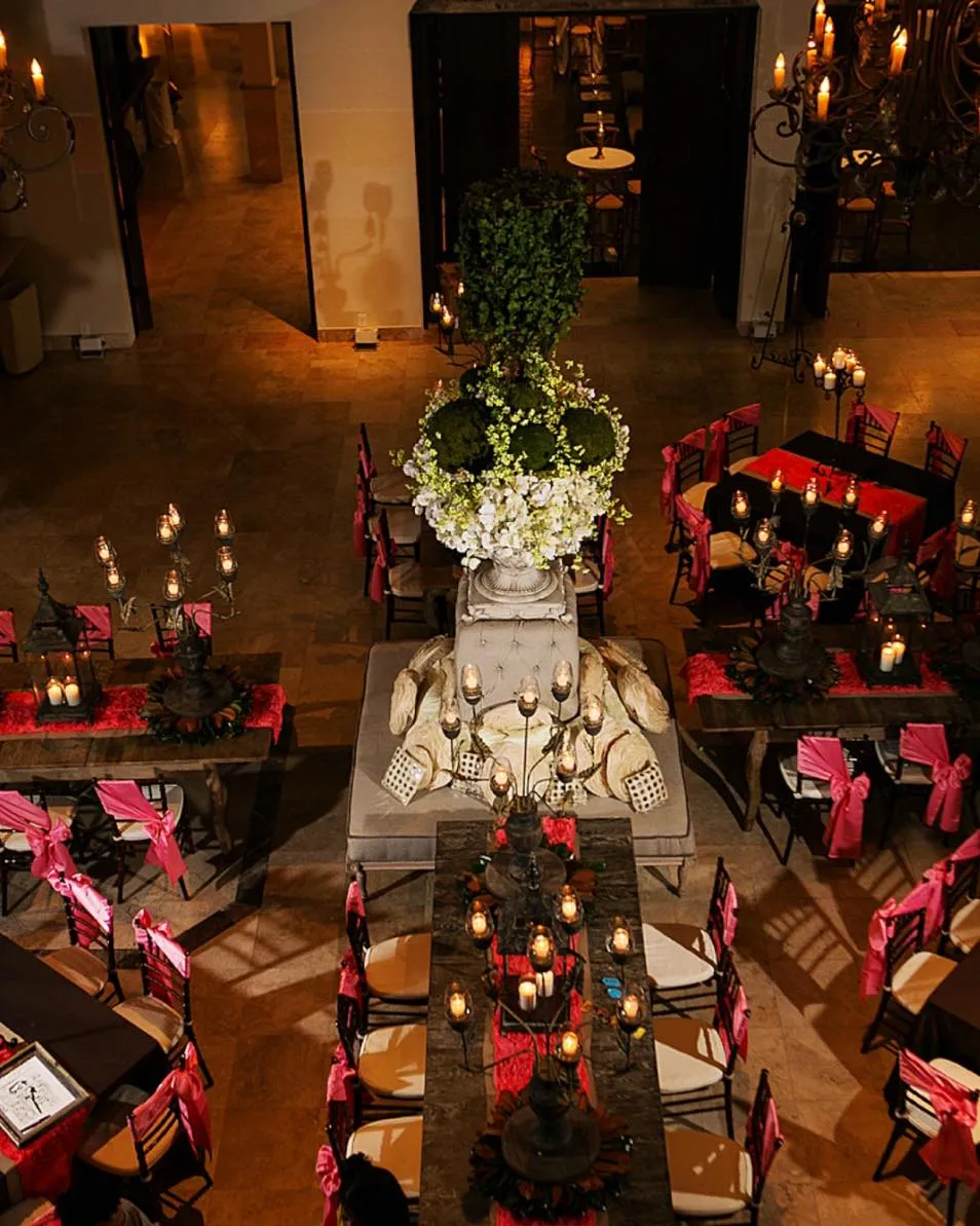 Bell Tower on 34th Decorations and Table Layout