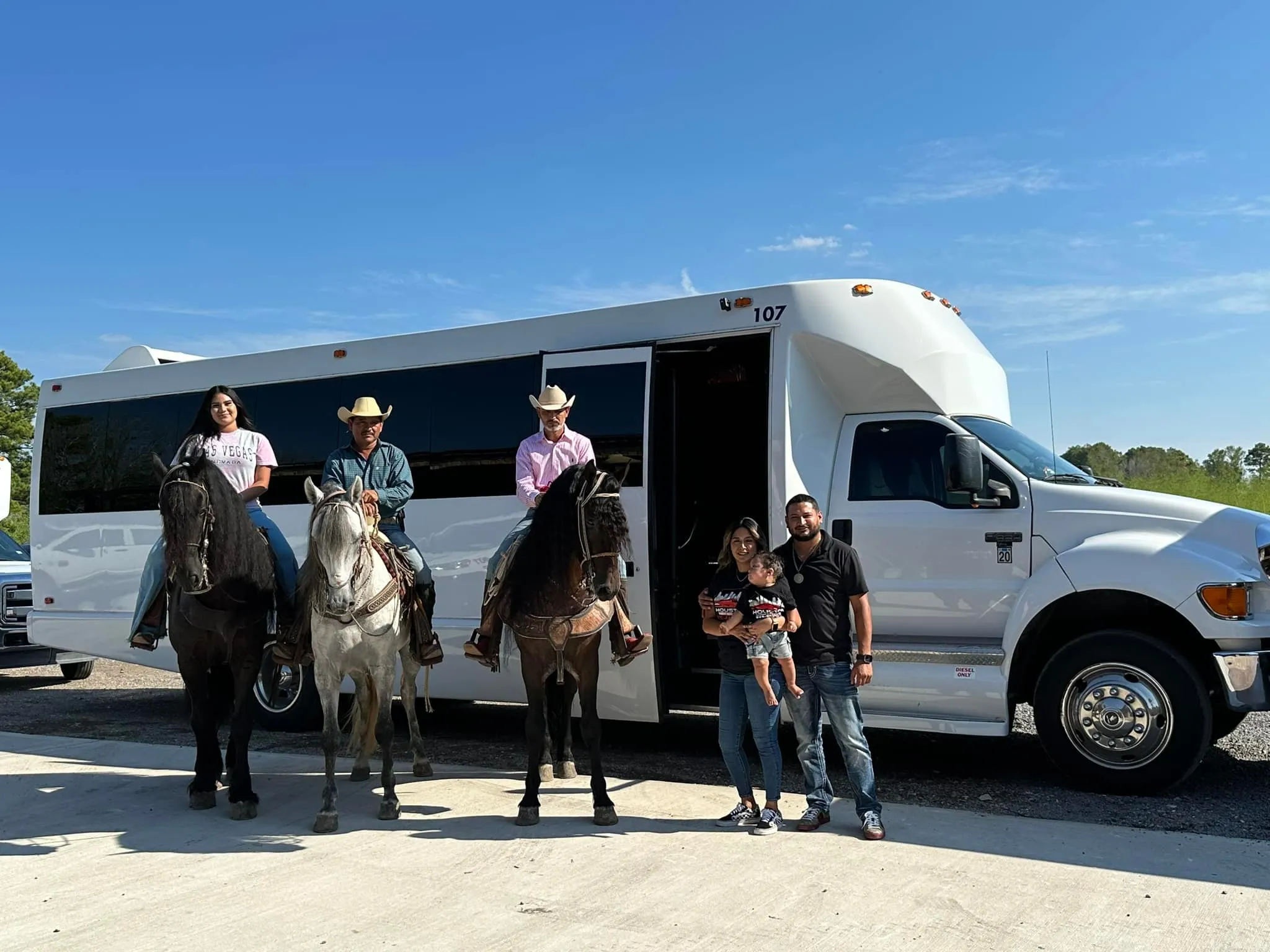 houston party bus limo quinceaneras