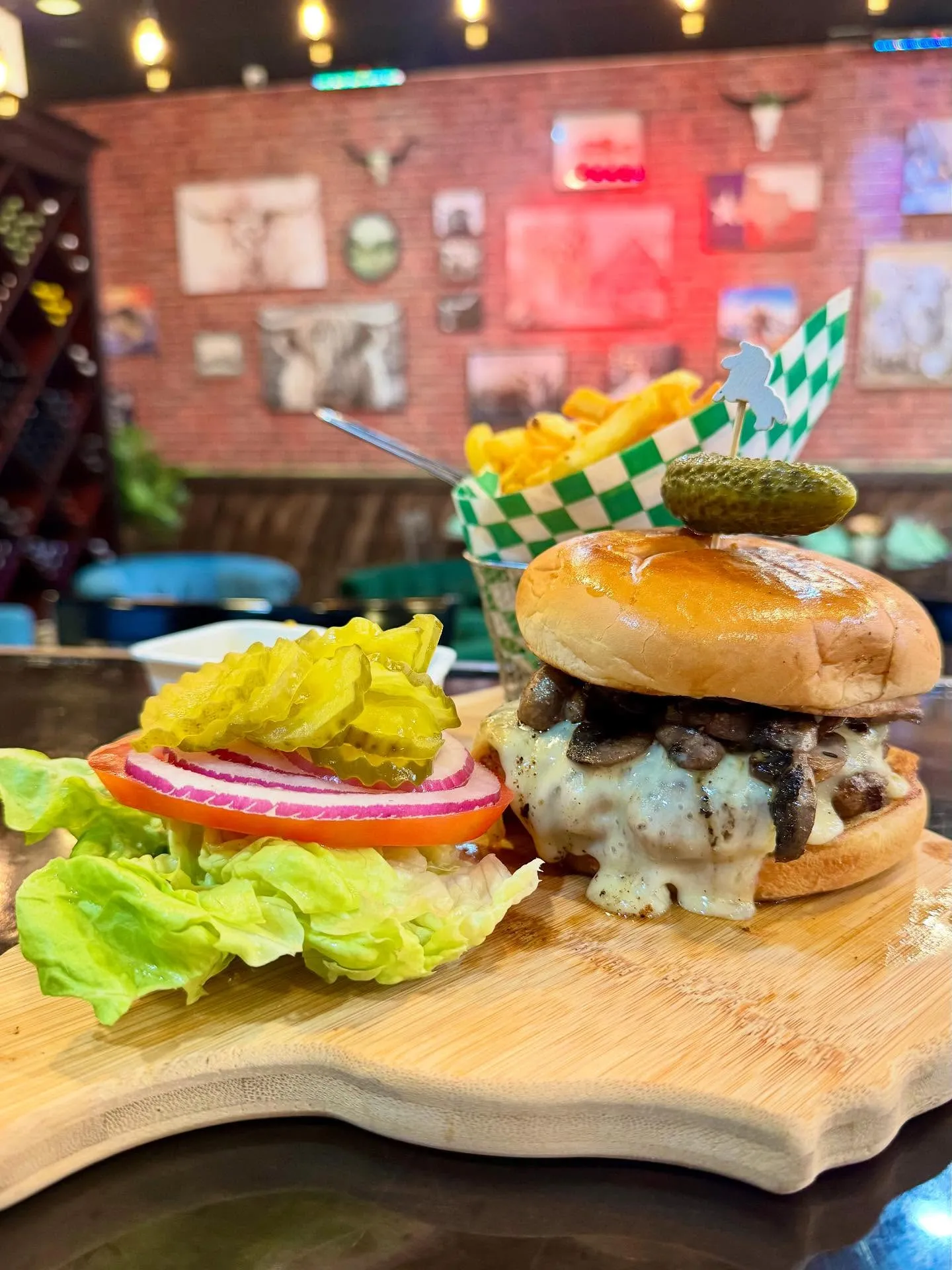 exodus bar and grill catering burger